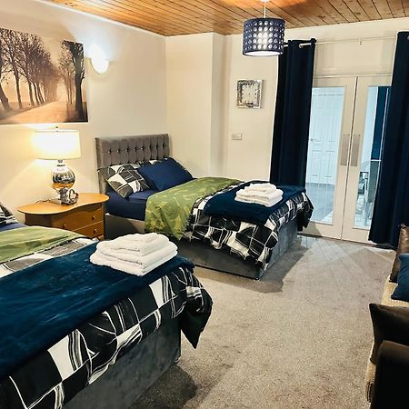Modern 2 Bedroom Apt Derby City 外观 照片