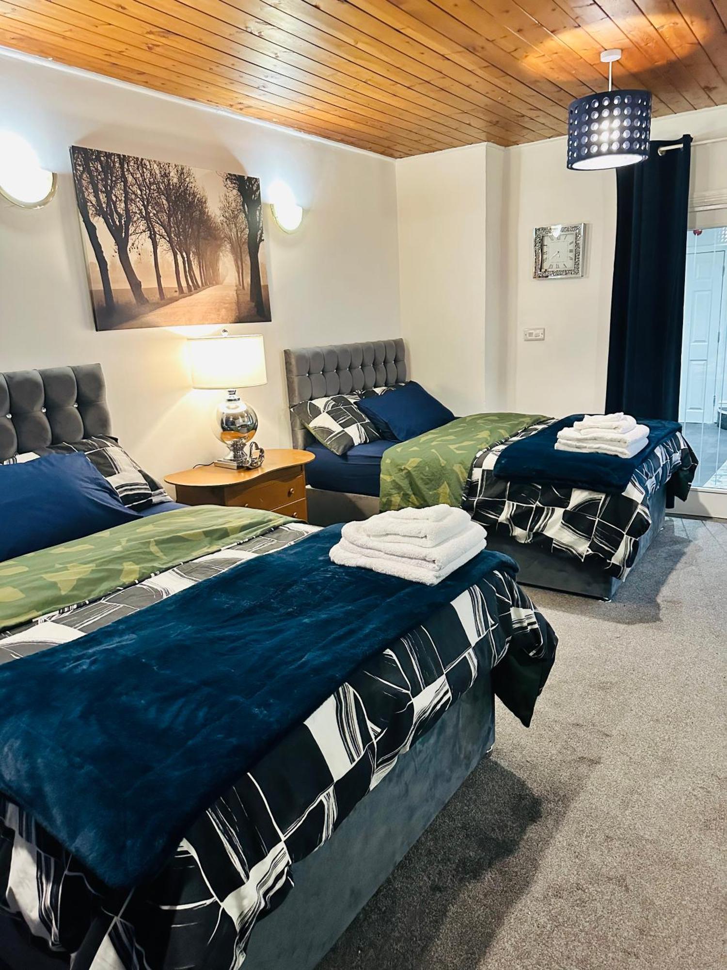 Modern 2 Bedroom Apt Derby City 外观 照片